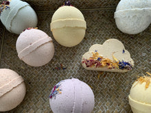 Load image into Gallery viewer, Cloudfizzy Bath Bomb - Vegan Bath Bomb with Shea Butter and Hemp Oil Bath Bomb