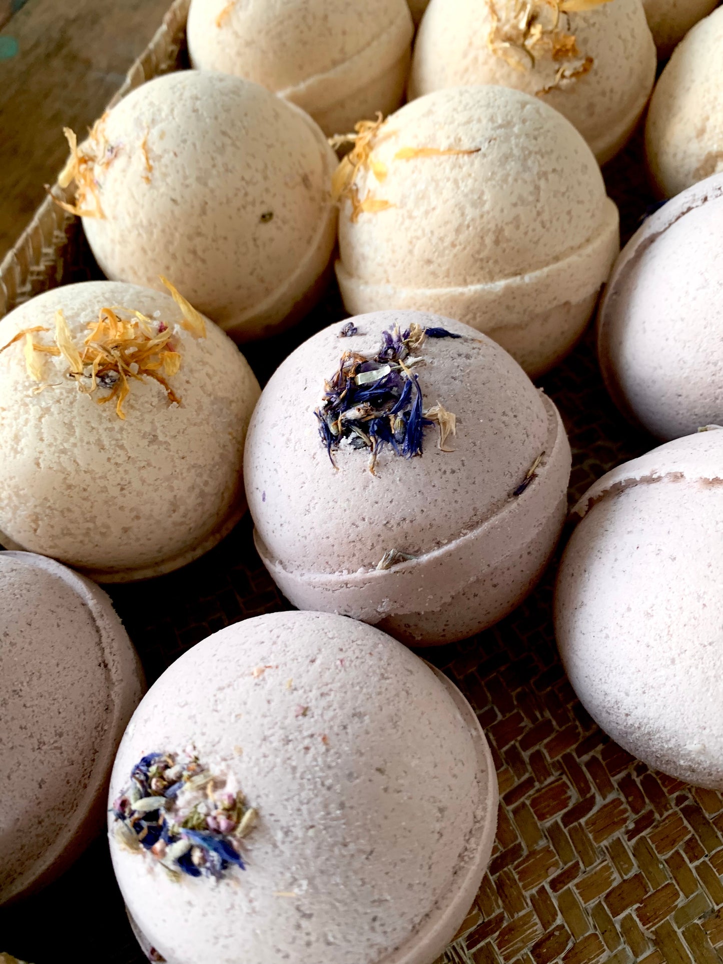 Bath Bomb Fizzy - Shea Butter and Hemp Oil Vegan Bath Bomb - Choose One or Mix and Match